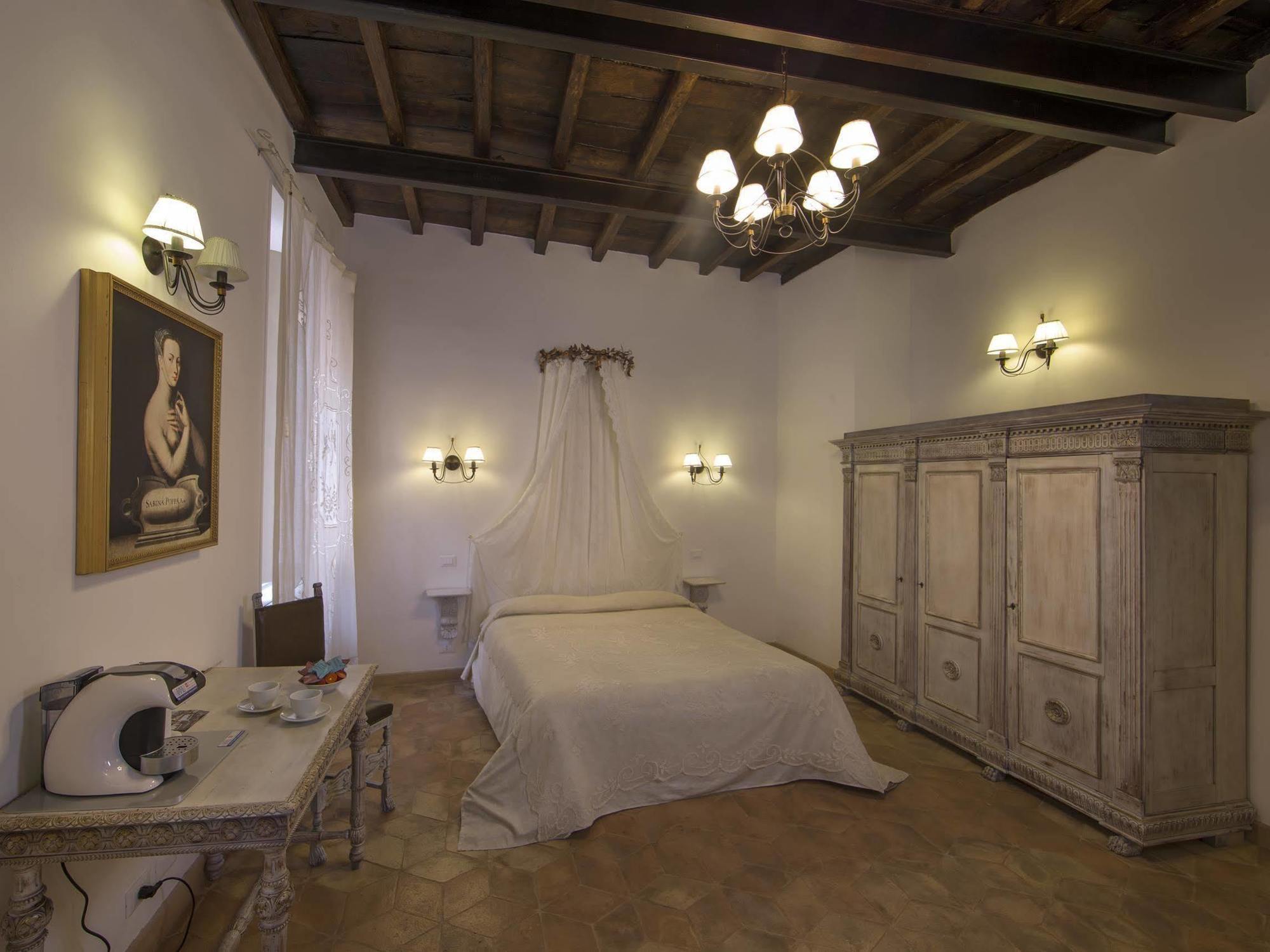 Off Hotell Roma Eksteriør bilde