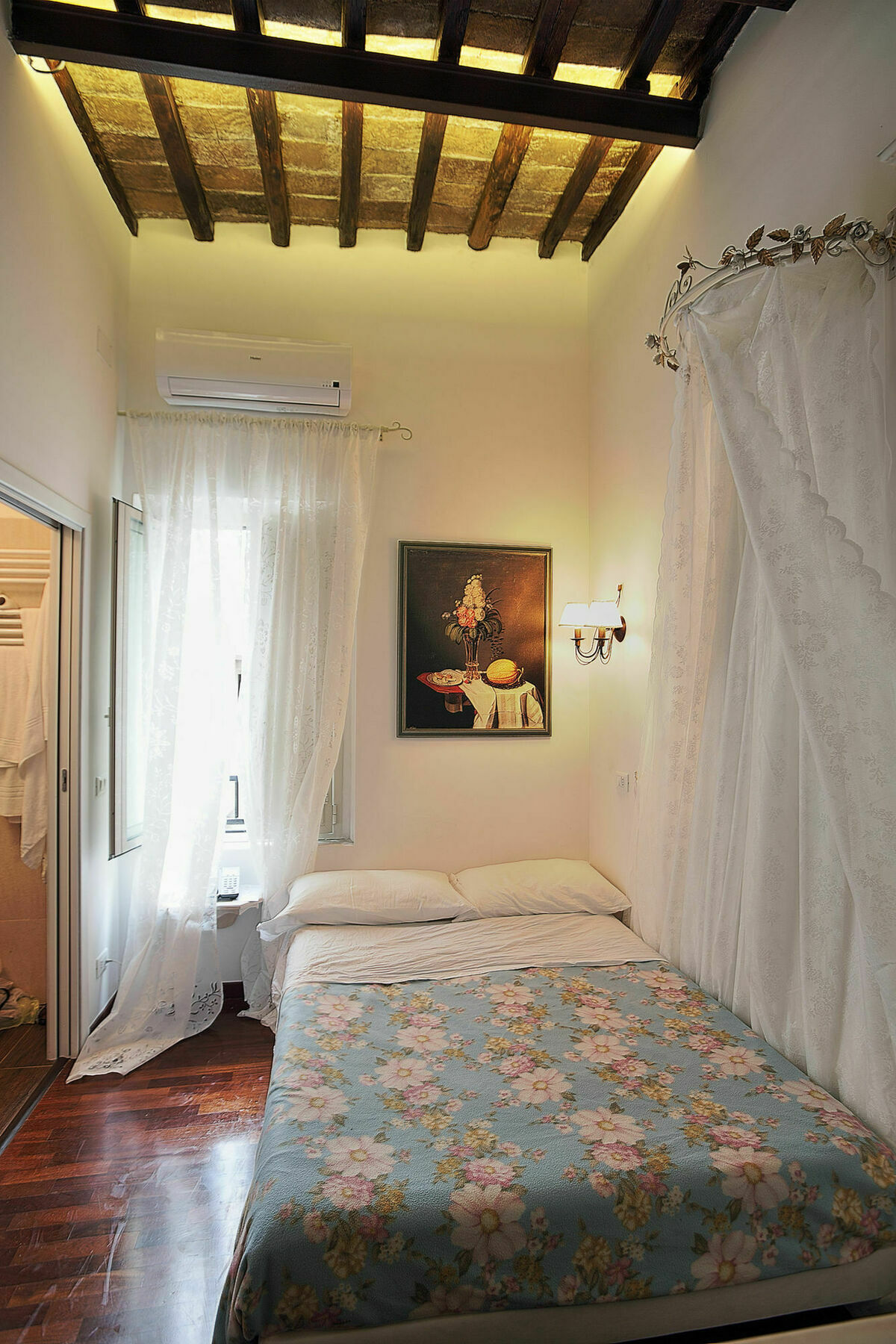 Off Hotell Roma Eksteriør bilde